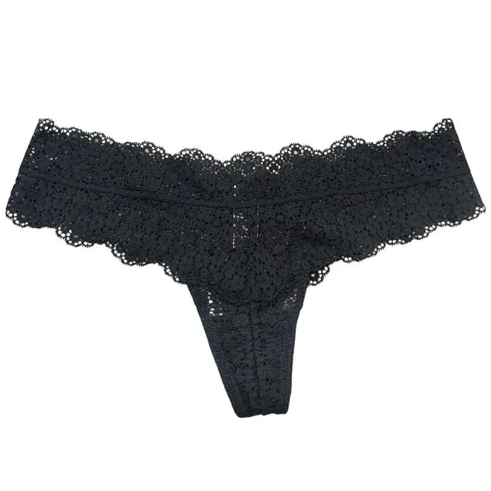 Victoria’s Secret “Very Sexy” Sz M black lace thong panties floral